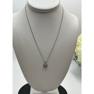 Unique Designs‎ UD 925 Sterling Silver Round Diamond Chip Pendant Necklace